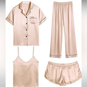 Amazon Silk Pyjama Set